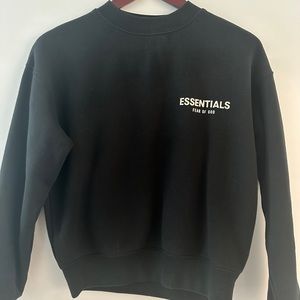 Black Essentials crew neck
